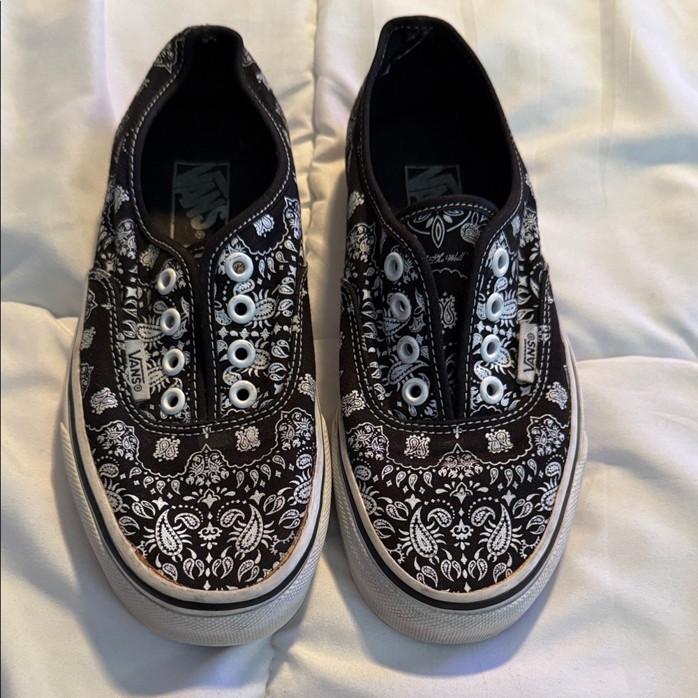 Vans Black and White Paisley Sneakers Rare!!!!